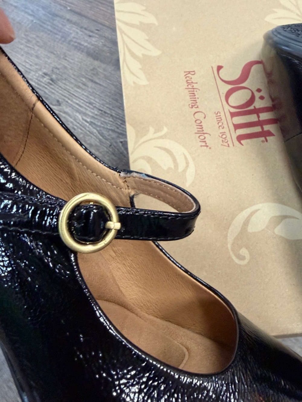 BRAND NEW Sofft Sienna Black Patent Leather Pumps Shoe Size 6 - Picture 8 of 8